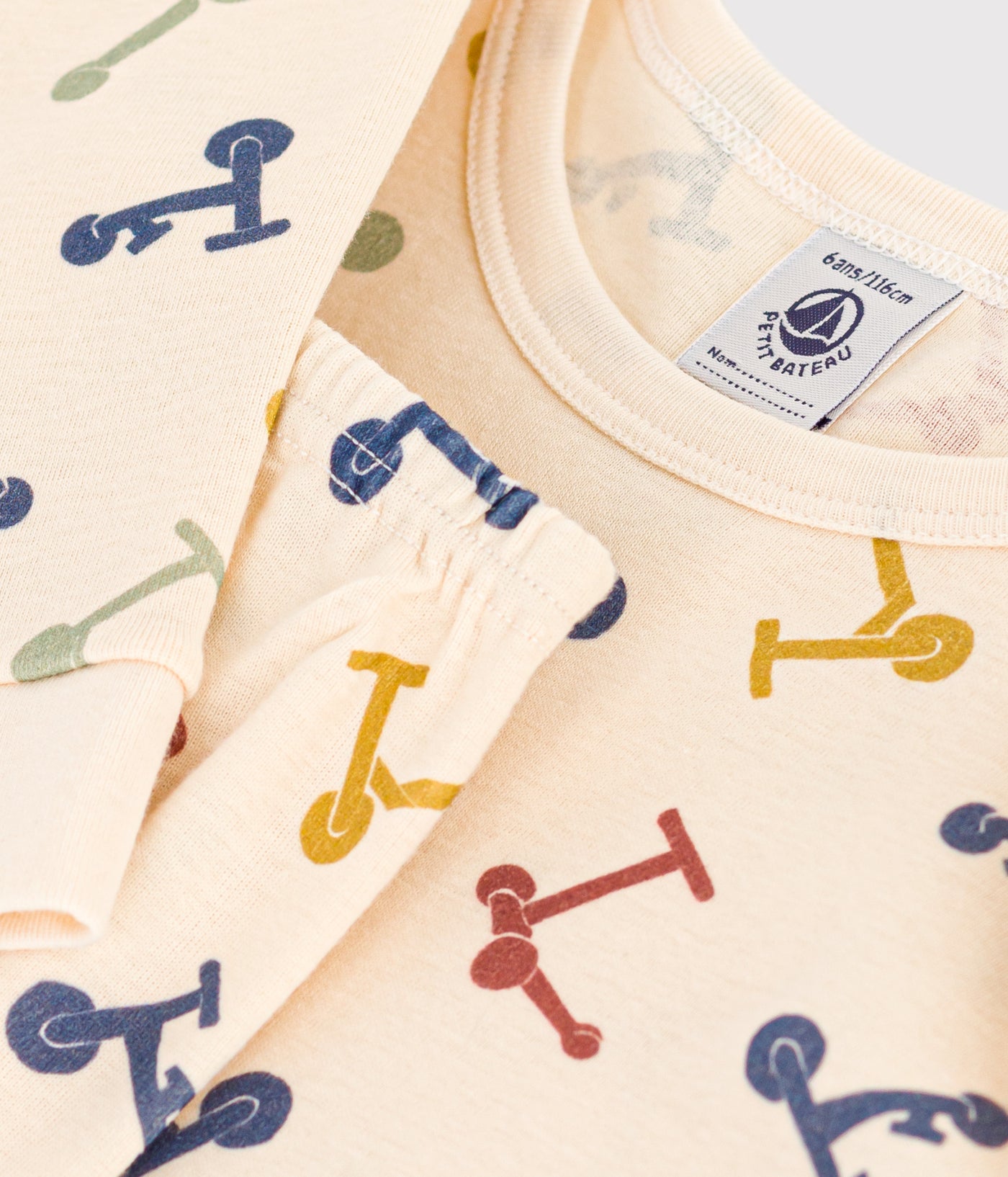 CHILDREN'S SCOOTER PRINT FITTED COTTON PYJAMAS