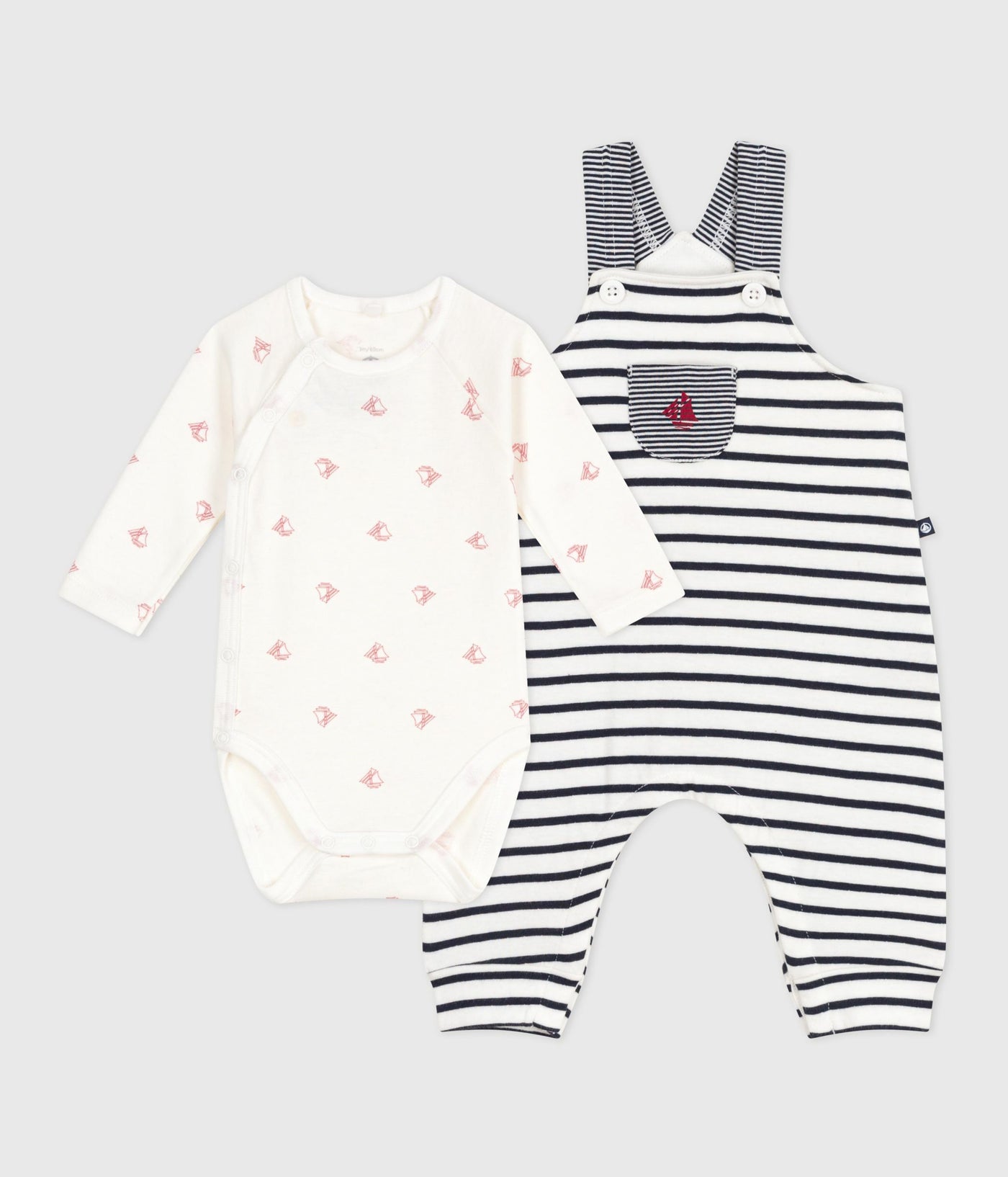 BABIES' OUTFIT WITH BRETON STRIPED DUNGAREES AND A PRINTED BODY