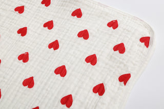 BABY UNISEX HEART PRINT BLANKET