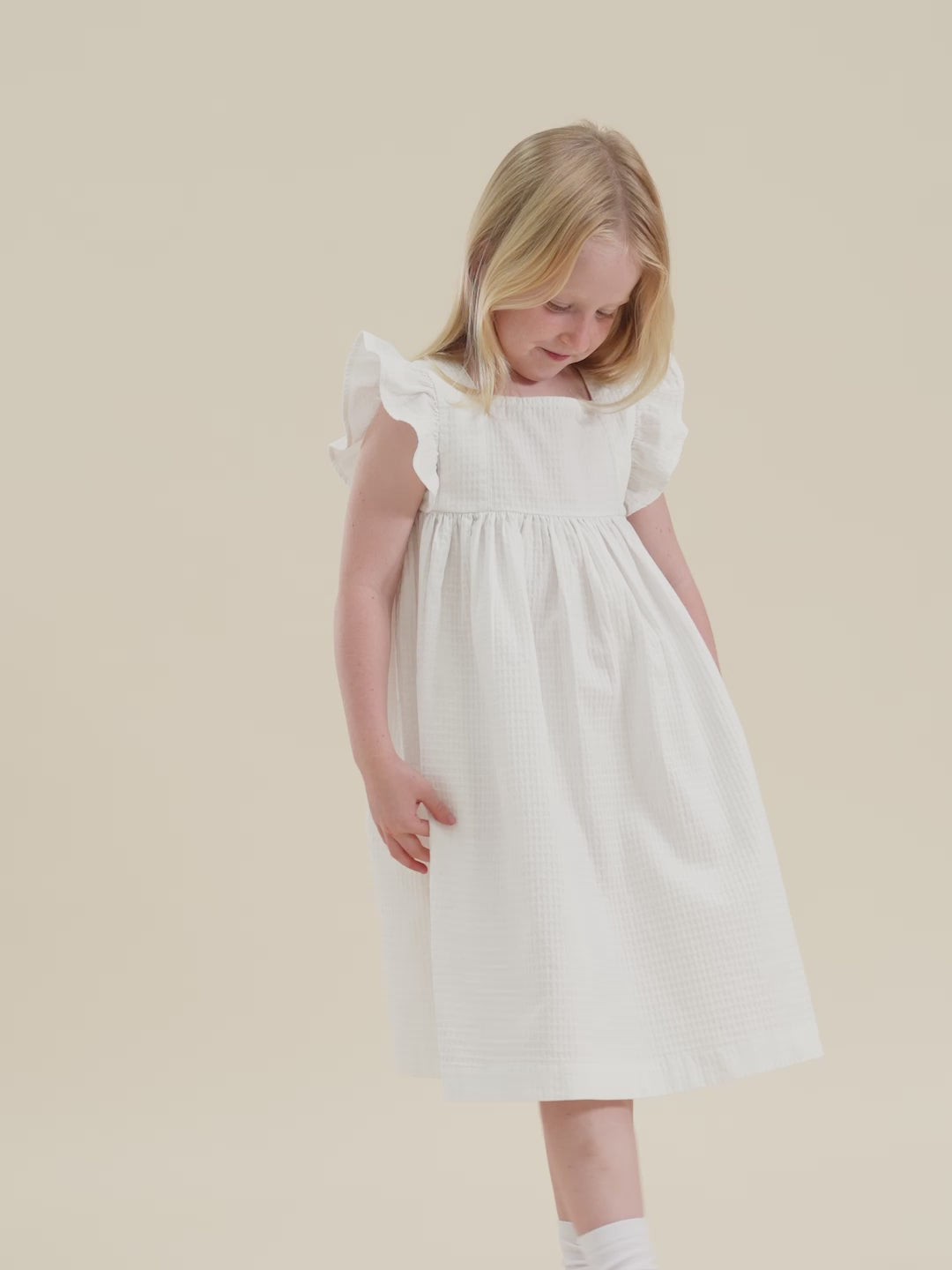 GIRLS' SLEEVELESS TEXTURED COTTON DRESS